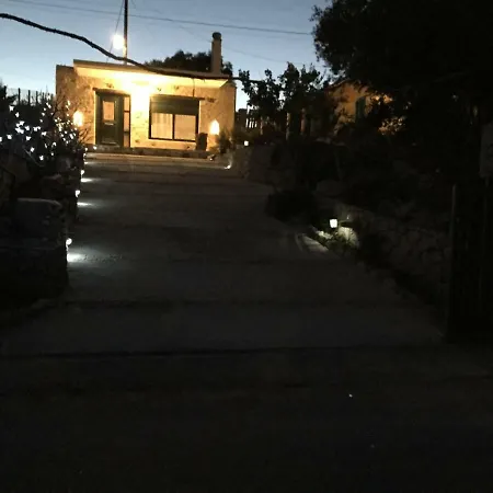 Kır Evi Anemos